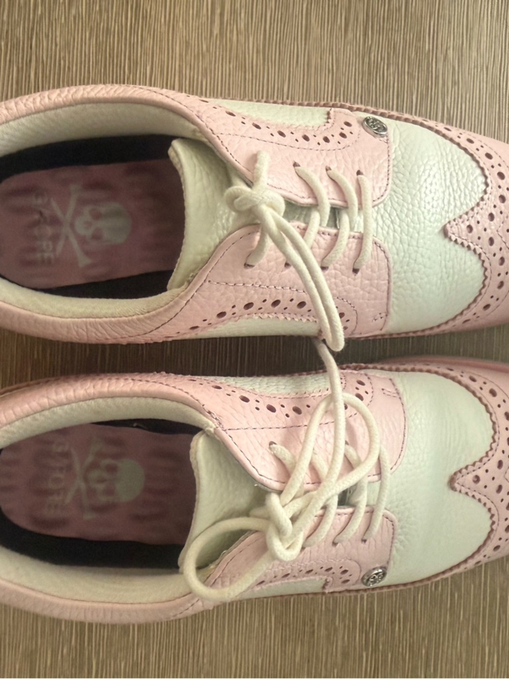G/FORE Pink and White longwingtip Golf Flats - Picture 3 of 9